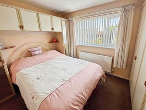 Bedroom- click for photo gallery
